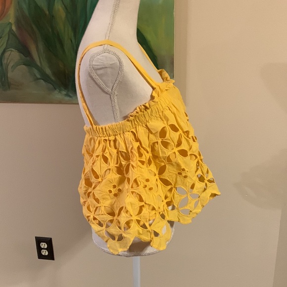 🎉3xHost Pick🎉 Cut-out Overlay Tank Top - Picture 5 of 7